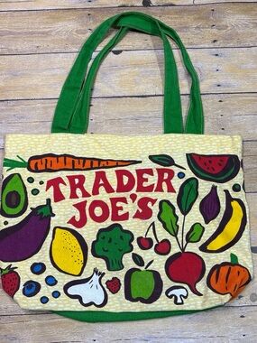 Vintage style Trader Joe's Reusable Tote Bag - Yellow & Green Fruit & Veg Print